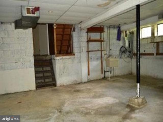 11009 Belton St Property Photo 15