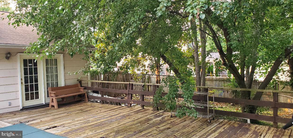 15405 Bounds Ave Property Photo 5