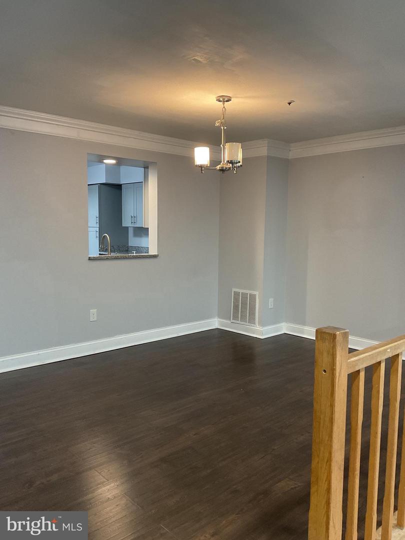 MDPG2211476 Property Photo 12