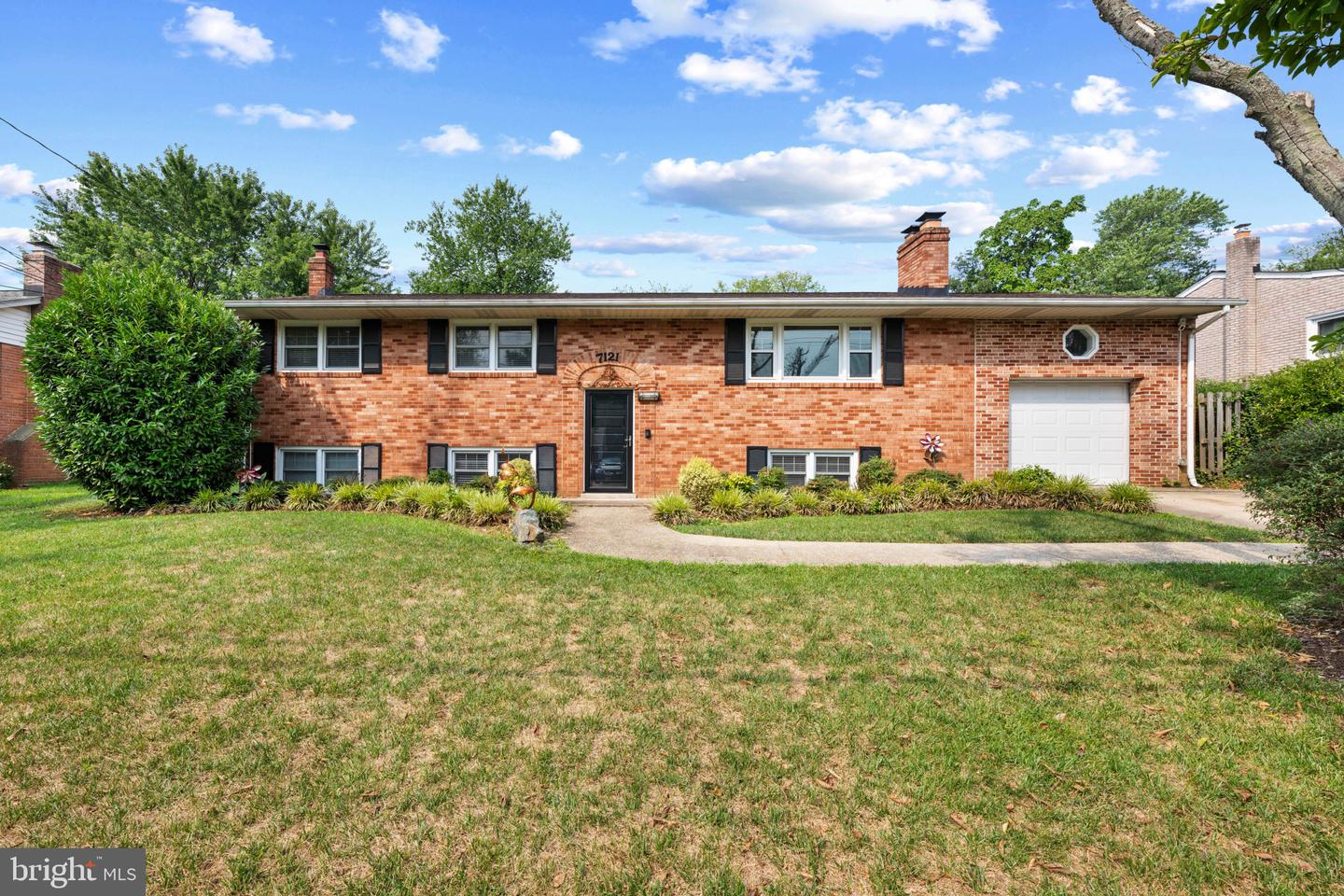 7121 KAREN ANNE DR