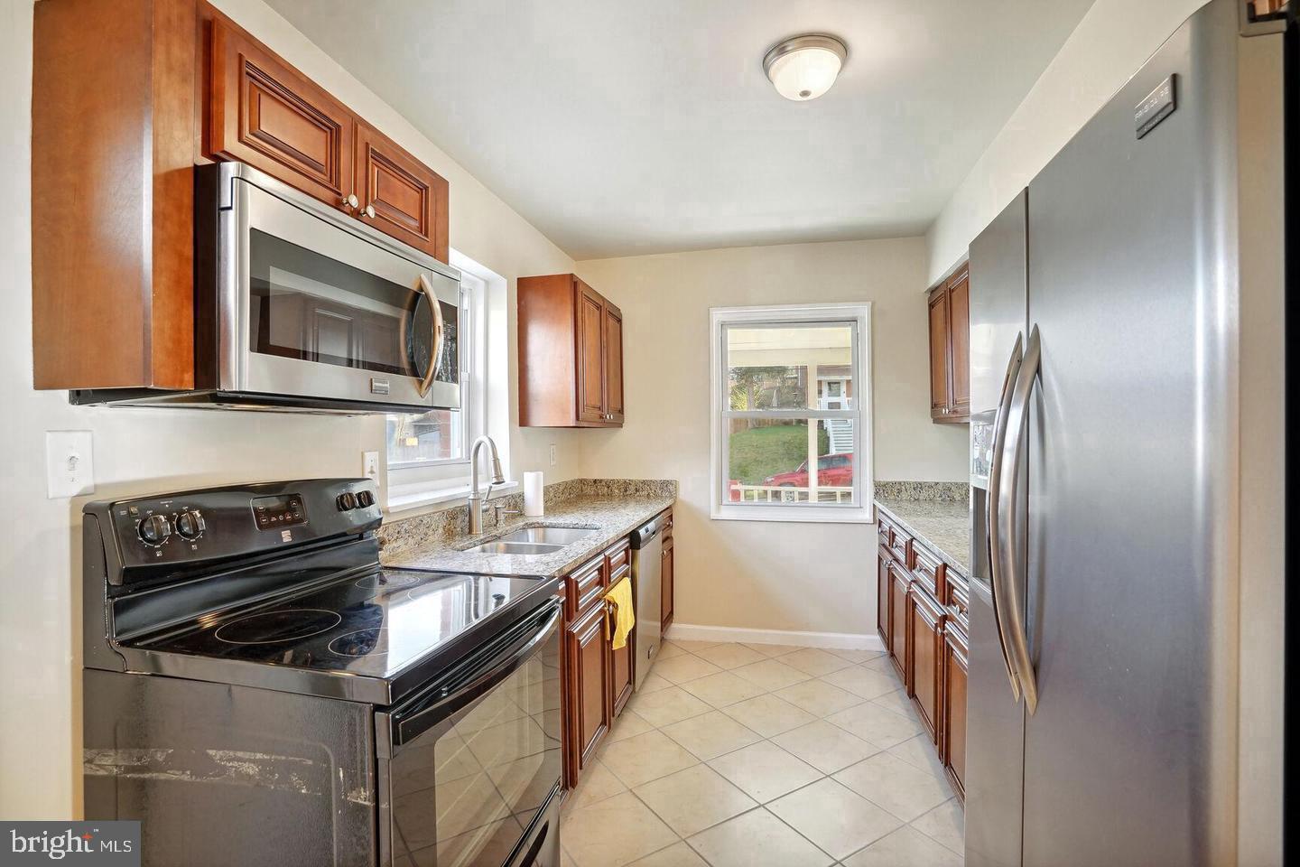 6300 Longfellow St Property Photo 2