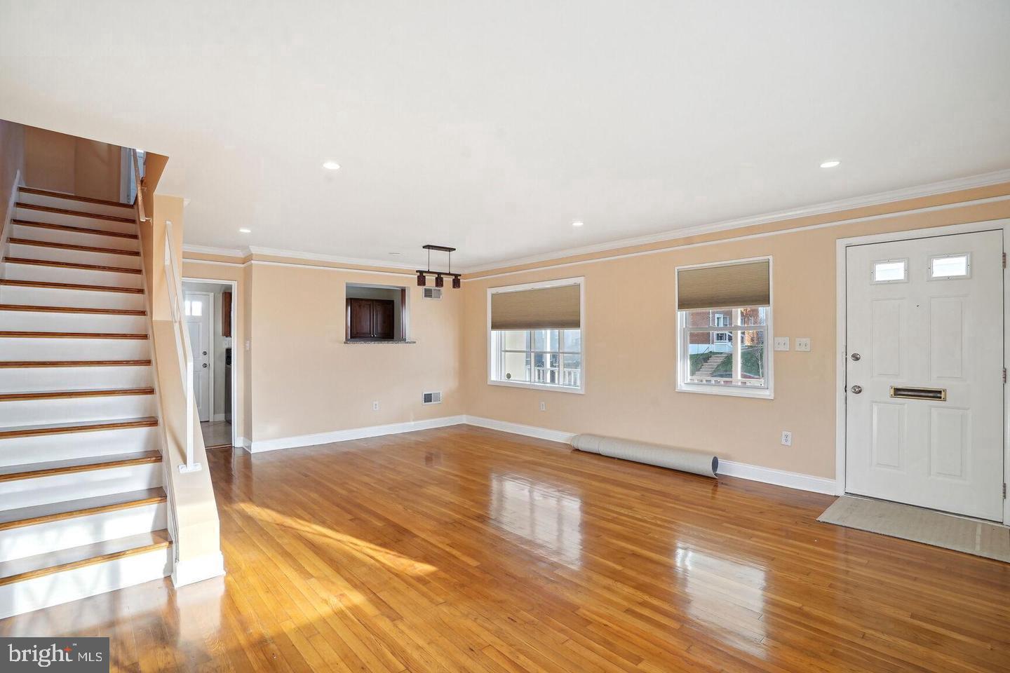 6300 Longfellow St Property Photo 5