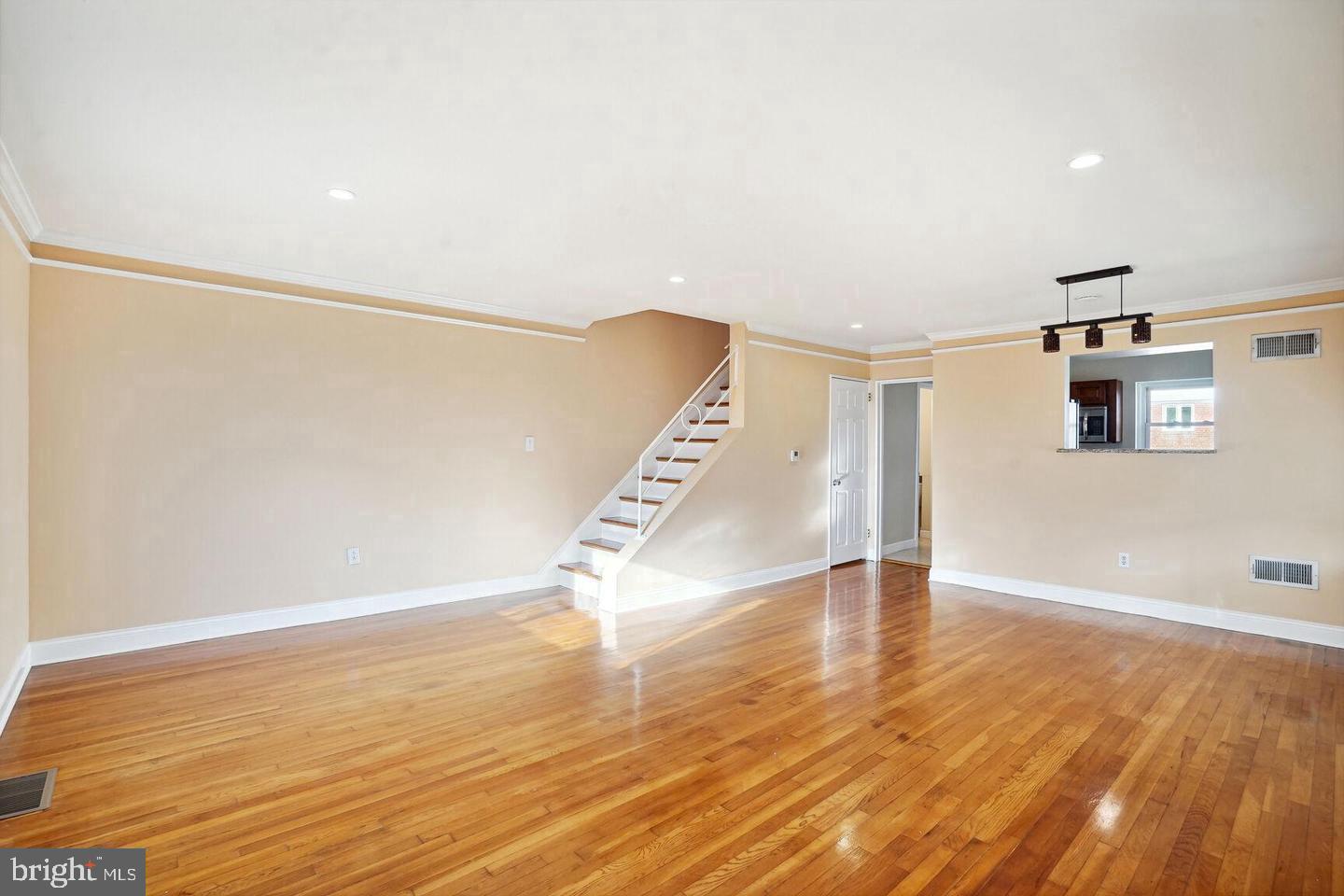 6300 Longfellow St Property Photo 6
