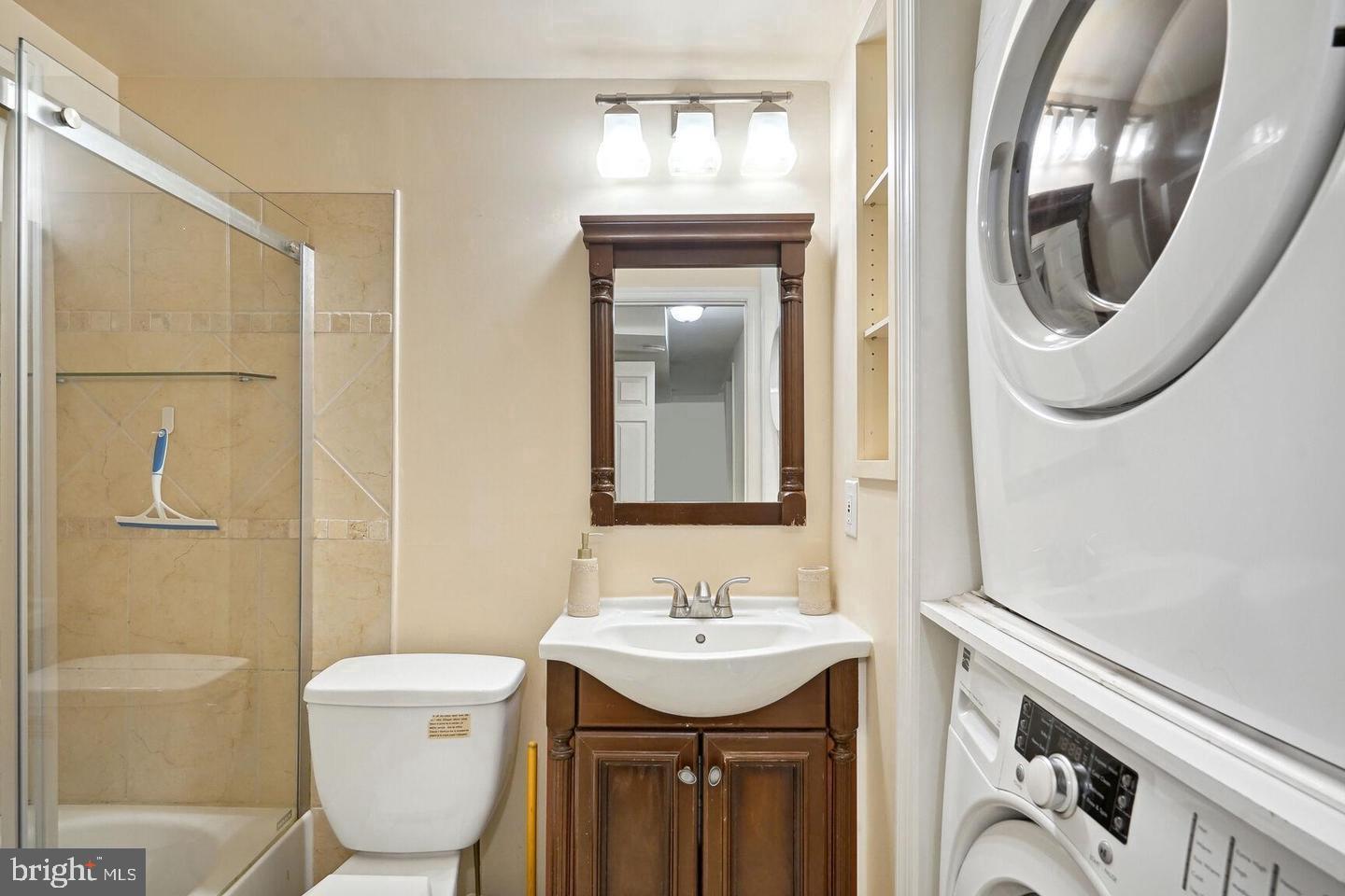 6300 Longfellow St Property Photo 11