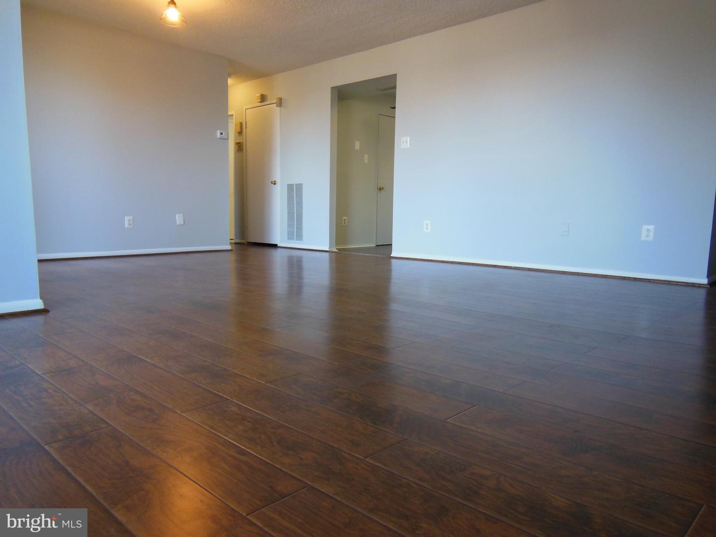 10237 Prince Pl #25-105 Property Photo 11