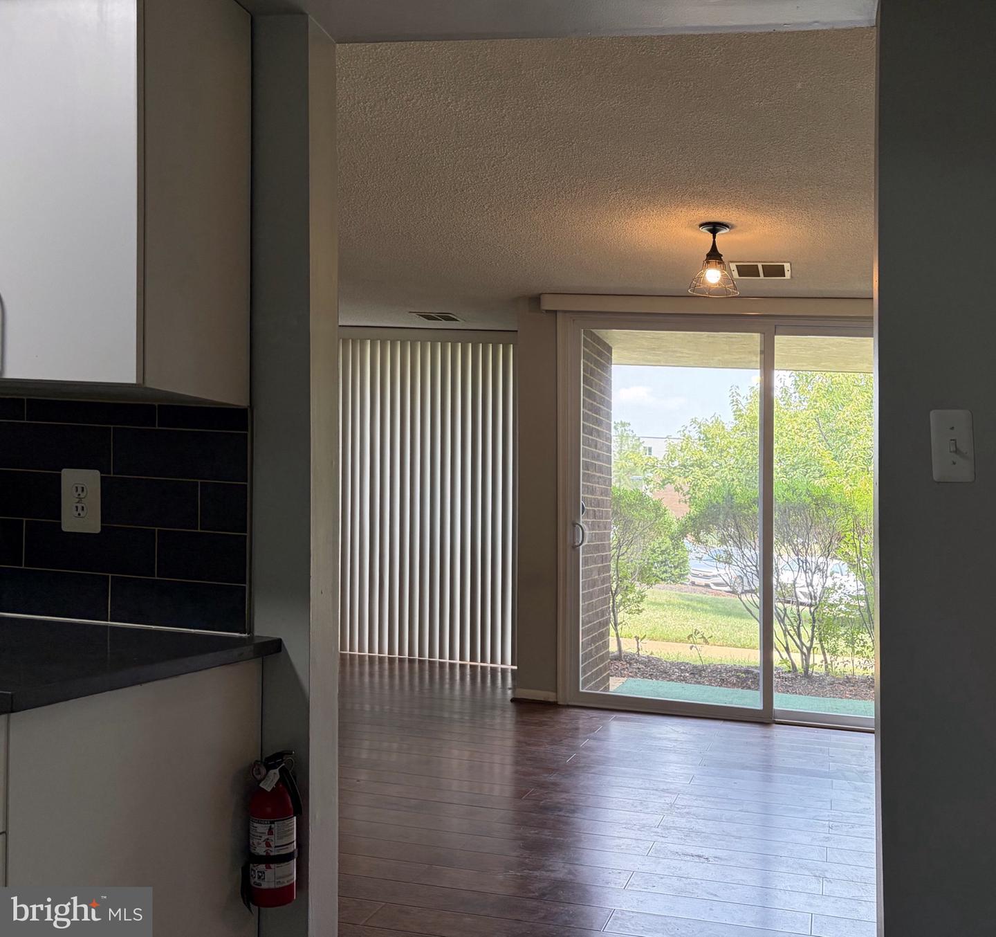 10237 Prince Pl #25-105 Property Photo 14