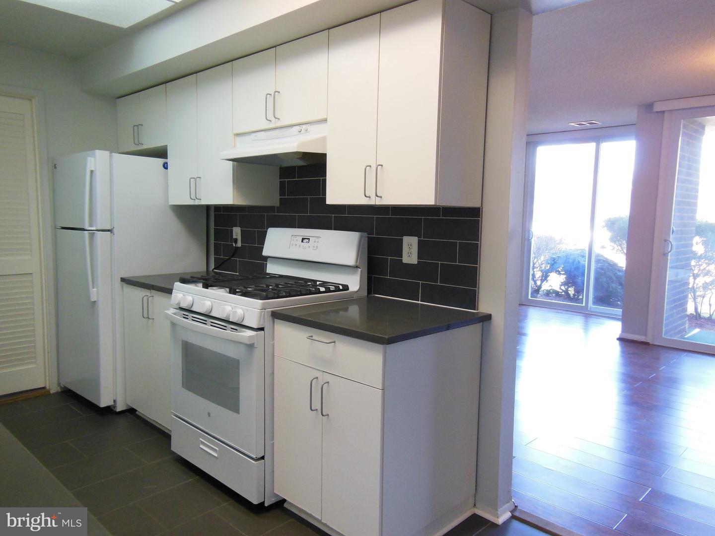 10237 Prince Pl #25-105 Property Photo 15