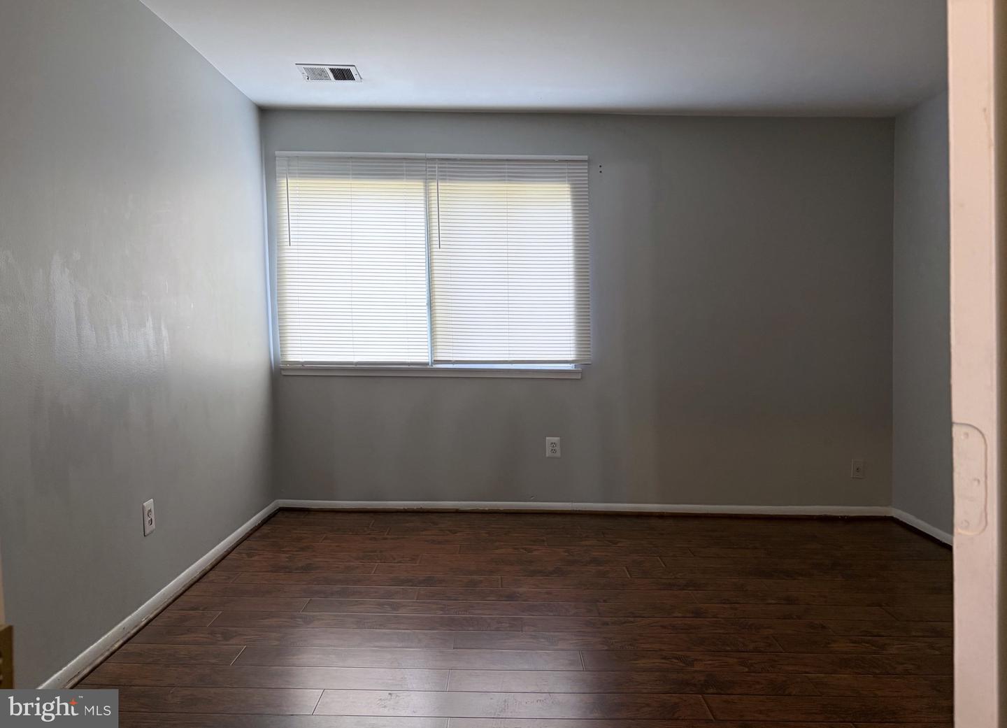 10237 Prince Pl #25-105 Property Photo 18