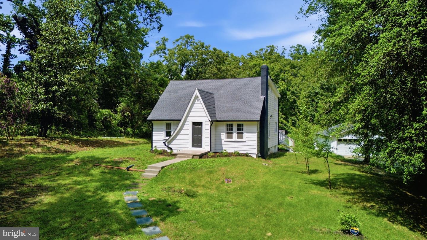 3412 Oaklawn Rd Property Photo 2