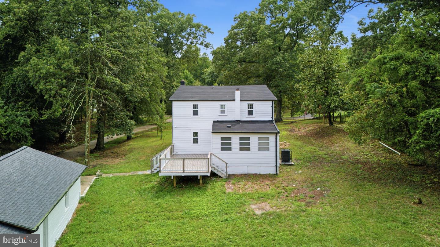 3412 Oaklawn Rd Property Photo 5