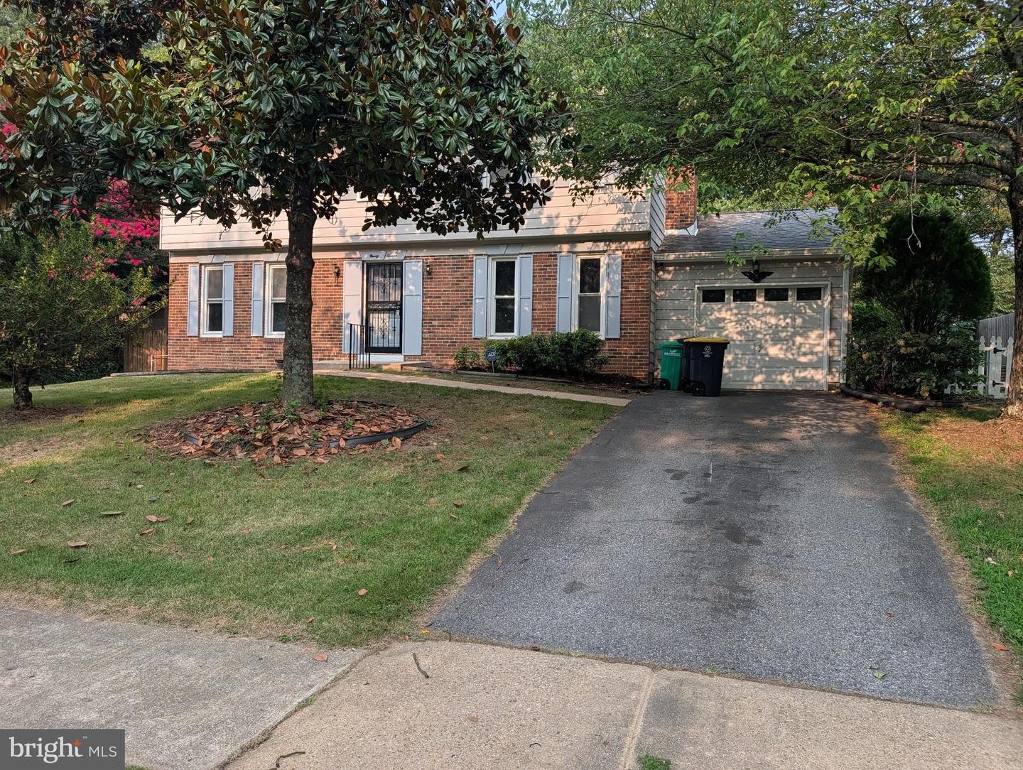 9011 Ivanhoe Rd Property Photo 1