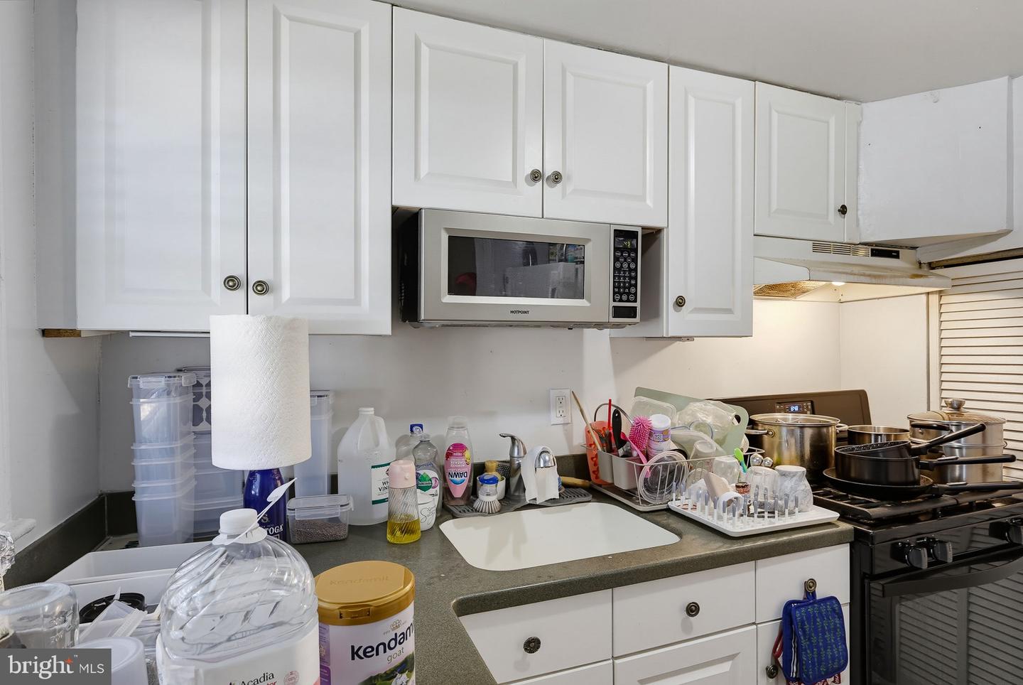 2581 Iverson St Property Photo 6