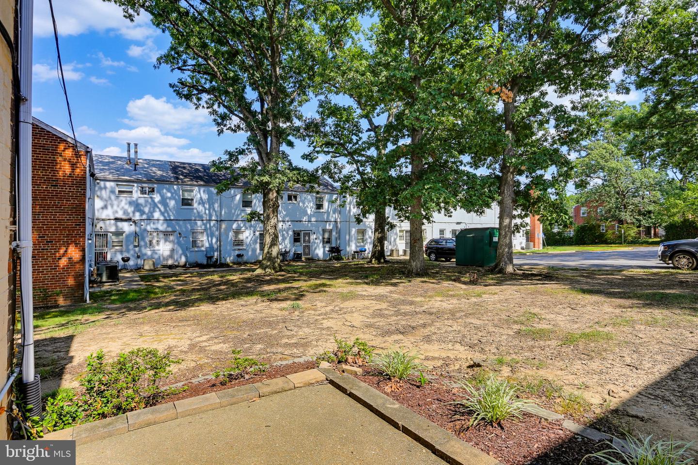 2581 Iverson St Property Photo 13