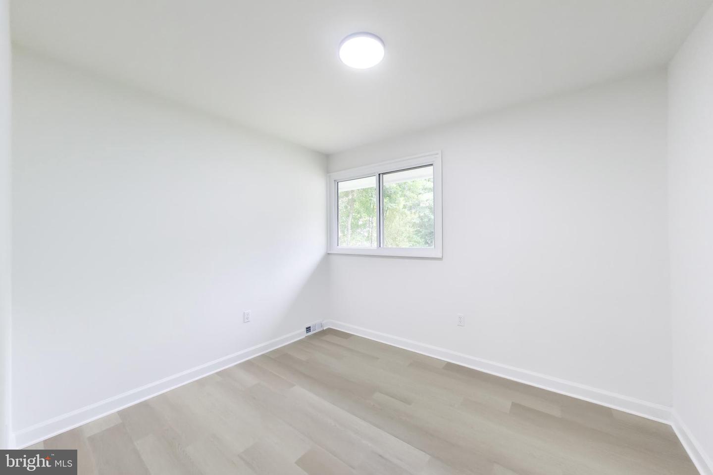 8107 Allendale Dr Property Photo 18