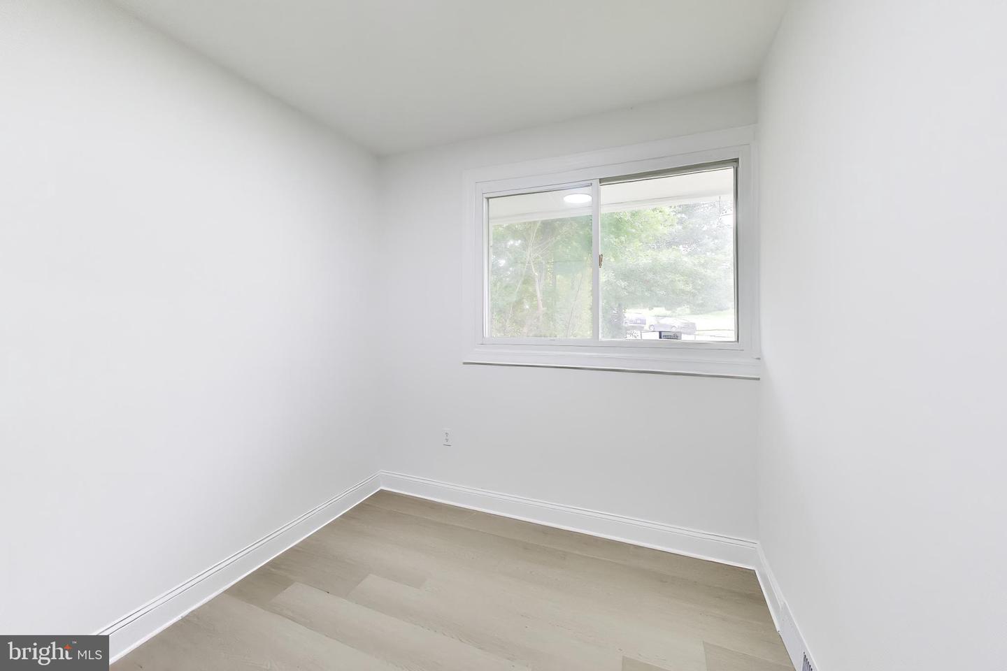 8107 Allendale Dr Property Photo 21
