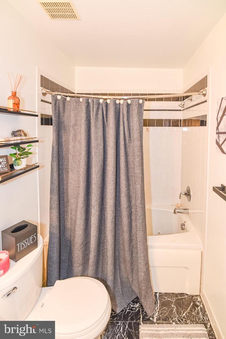 10243 Prince Pl #28-306 Property Photo 13