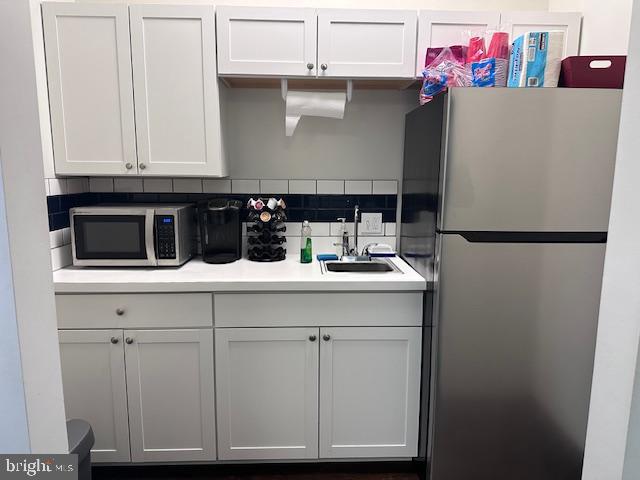 8900 Edgeworth Dr #u Property Photo 7
