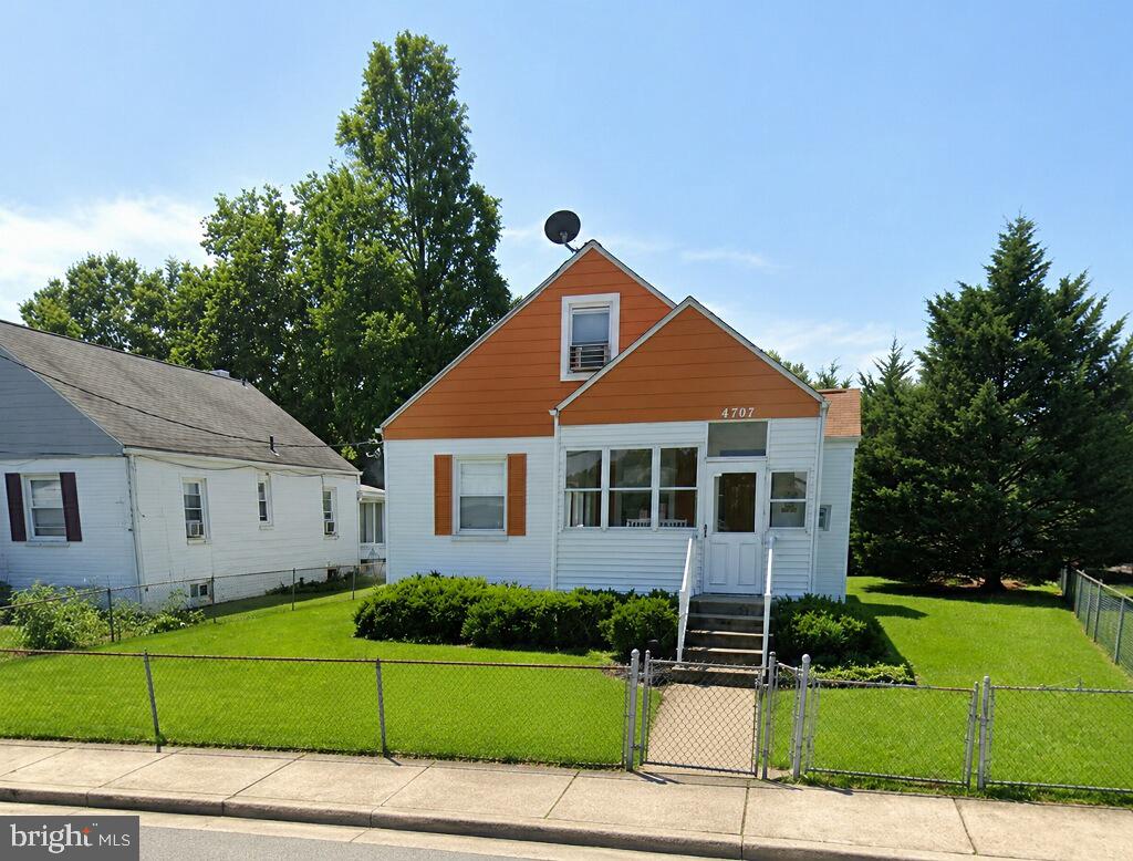 4707 TUCKERMAN ST Property Photo 1