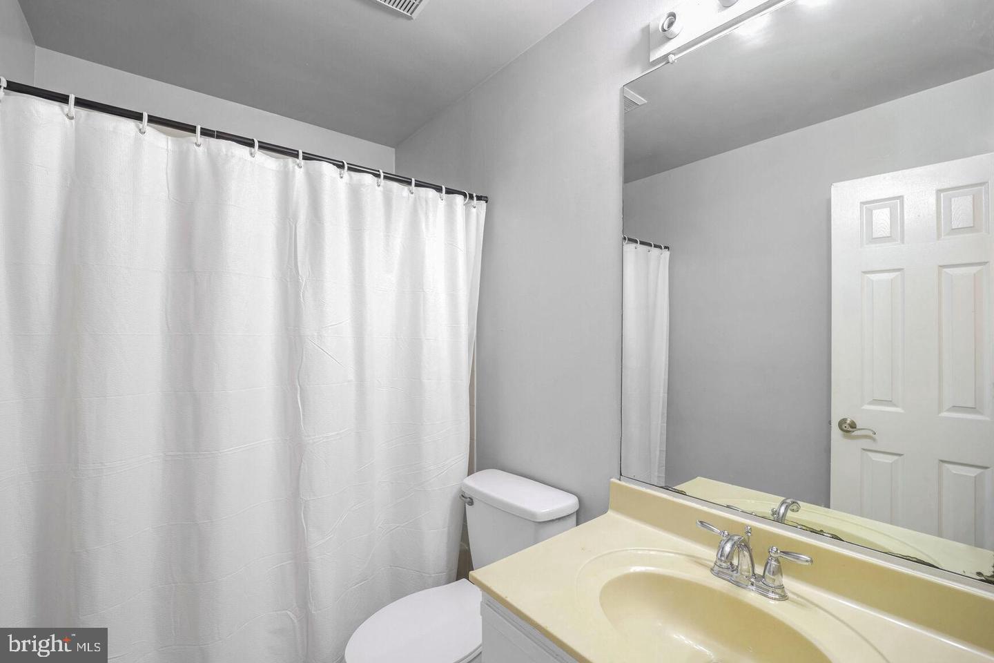 14000 Lord Marlborough Pl #18-1 Property Photo 19