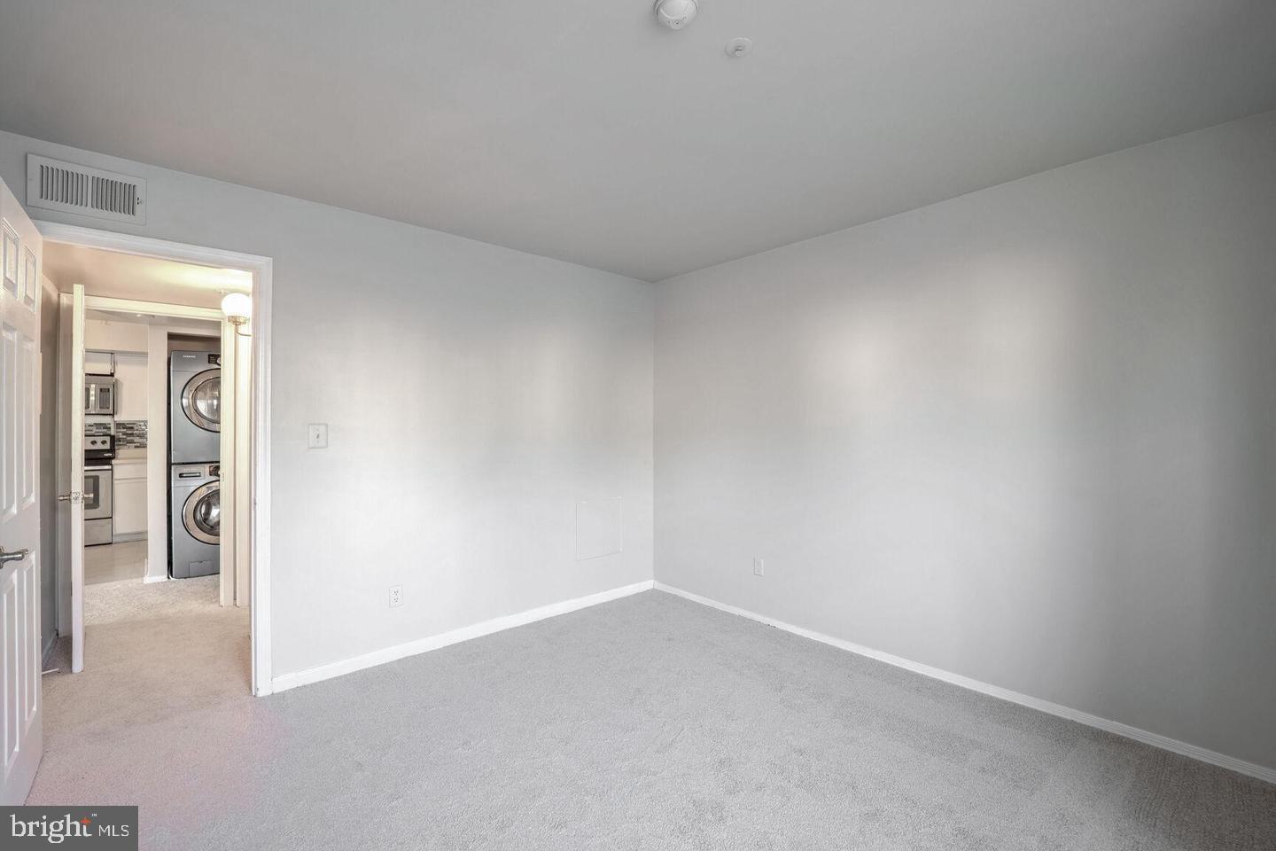 14000 Lord Marlborough Pl #18-1 Property Photo 20