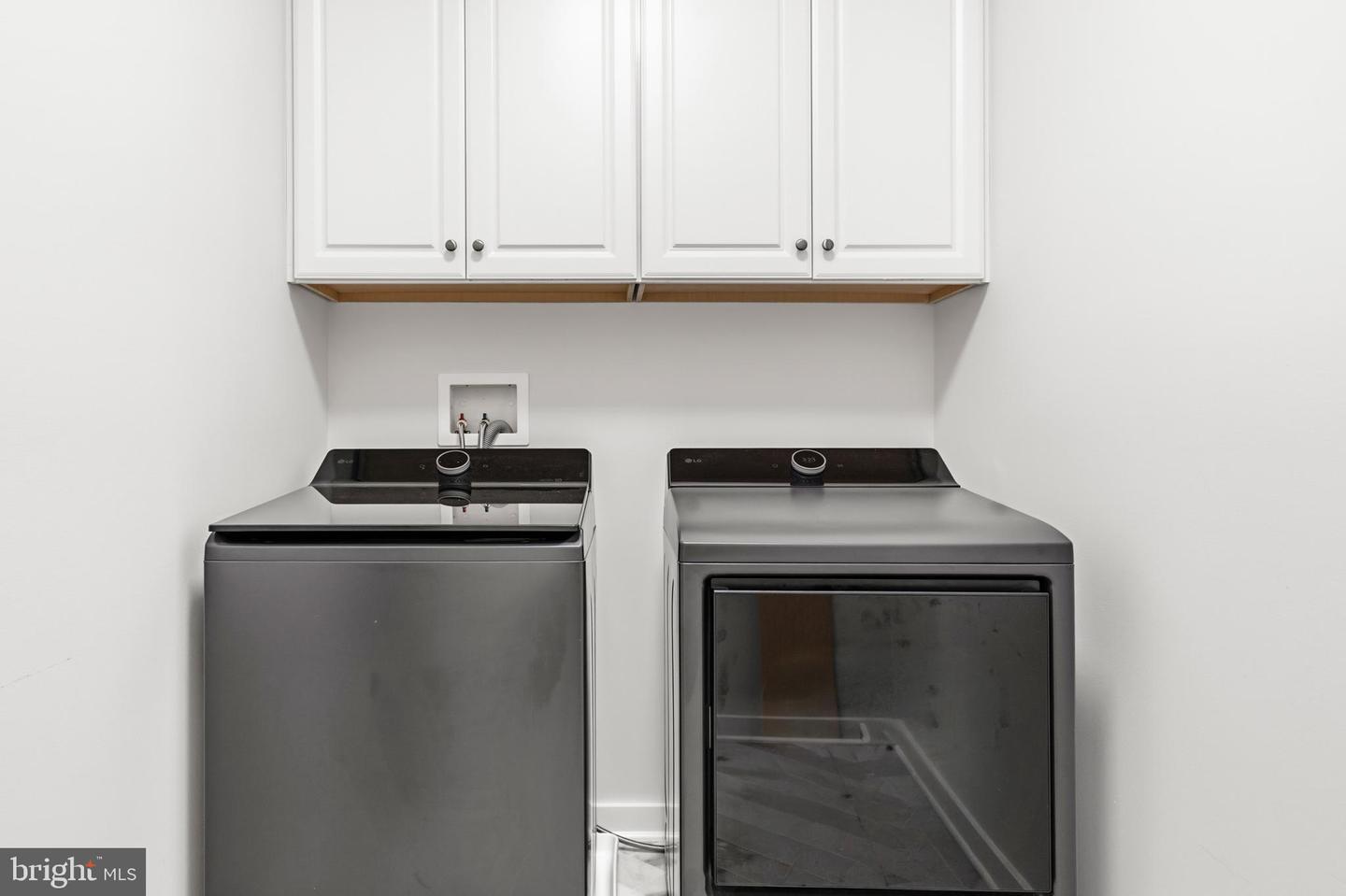 16007 Hyde Park Pl Property Photo 43