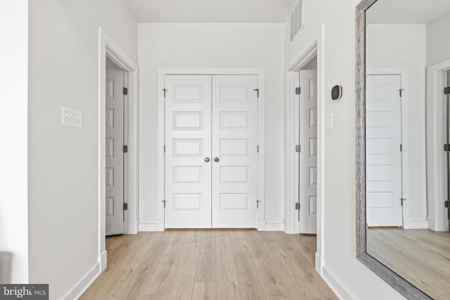 16007 Hyde Park Pl Property Photo 47