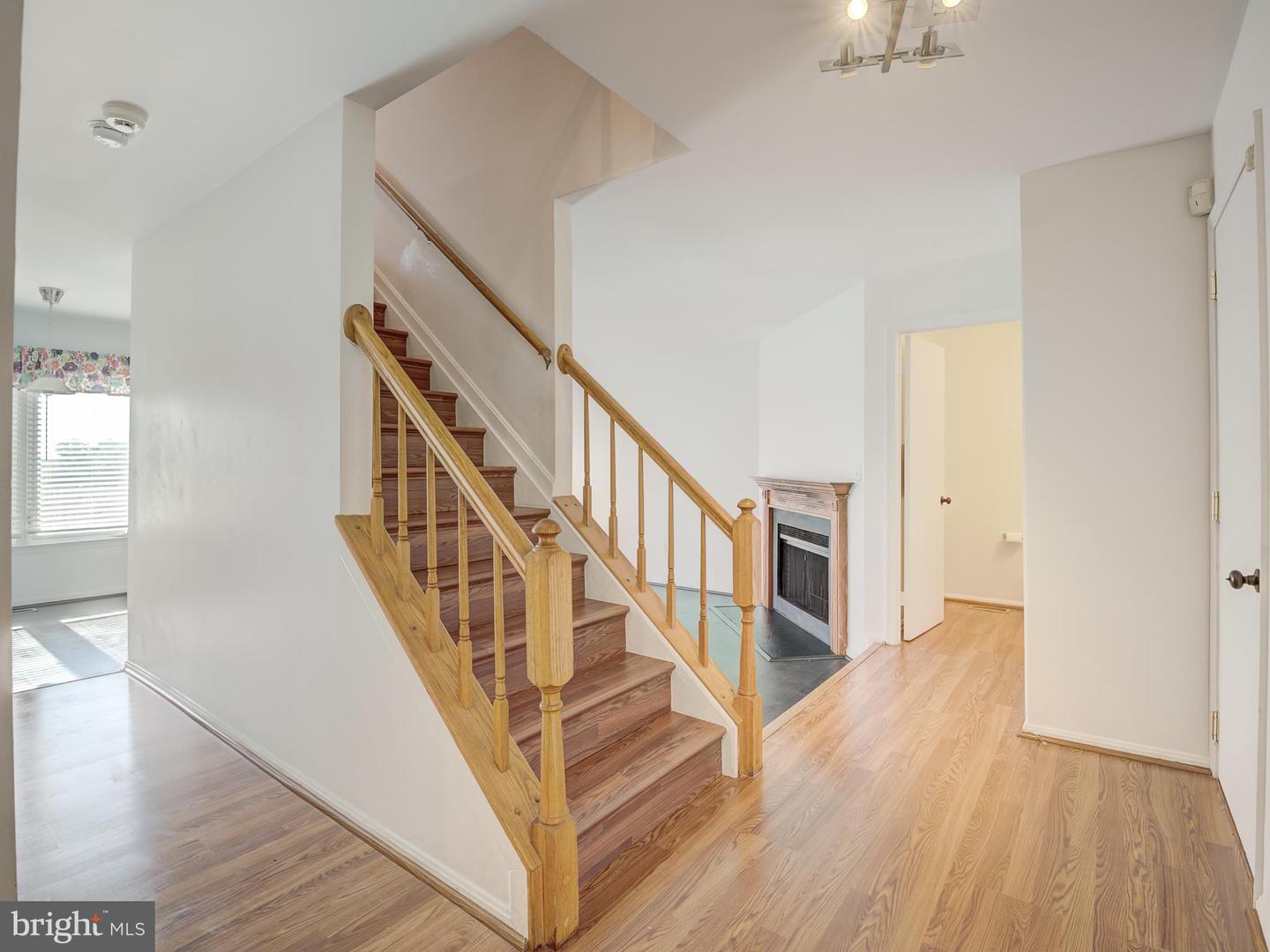 13907 Concord Ave Property Photo 6