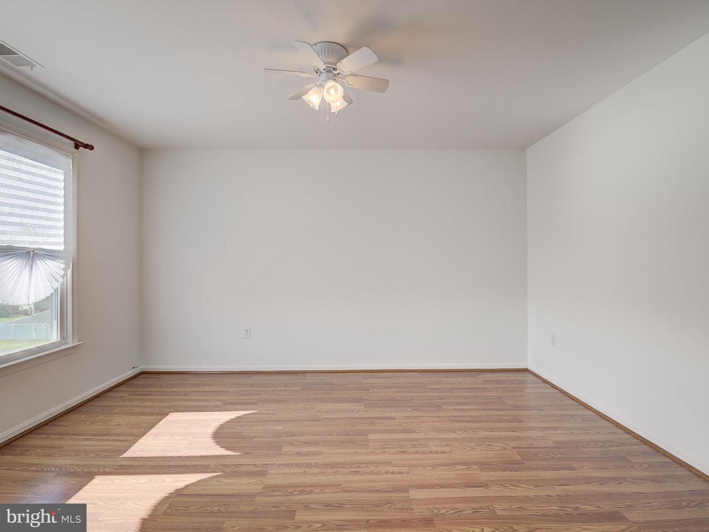 13907 Concord Ave Property Photo 40