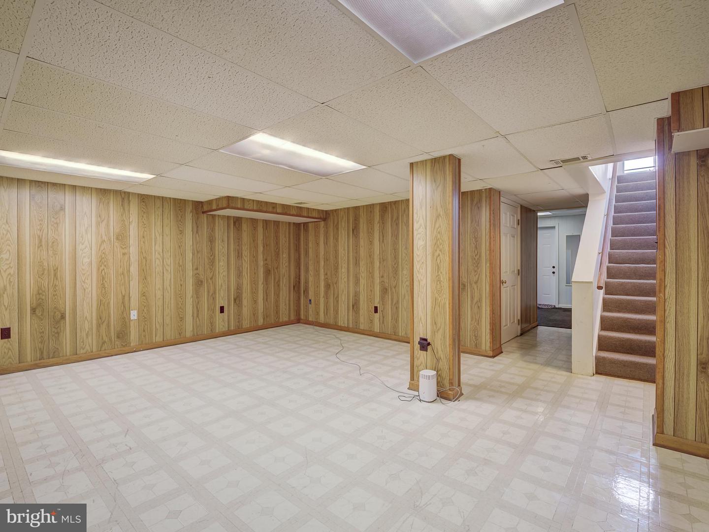 13907 Concord Ave Property Photo 54