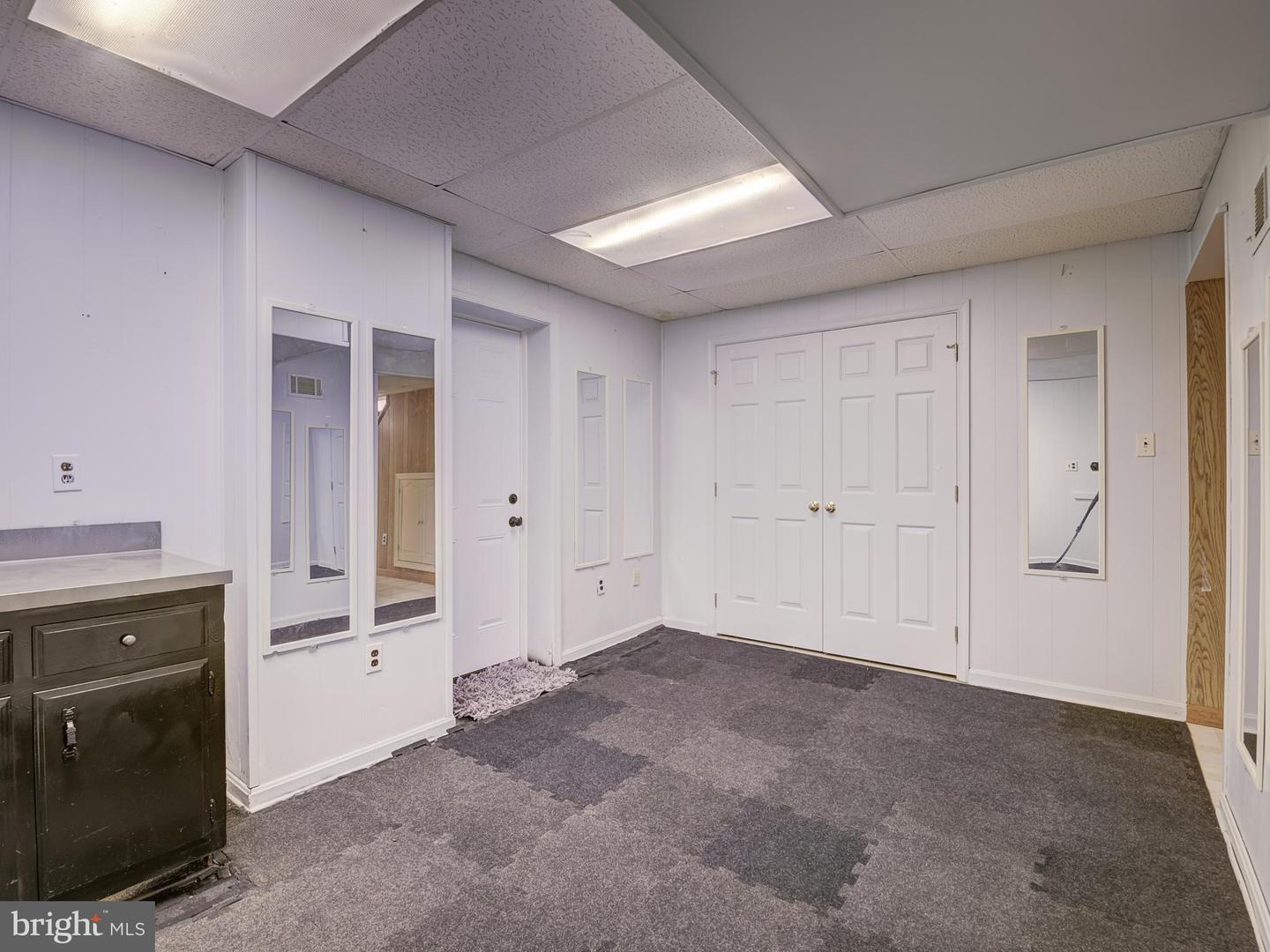 13907 Concord Ave Property Photo 59