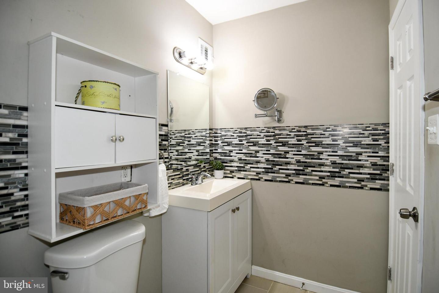 5815 Arbroath Dr Property Photo 27