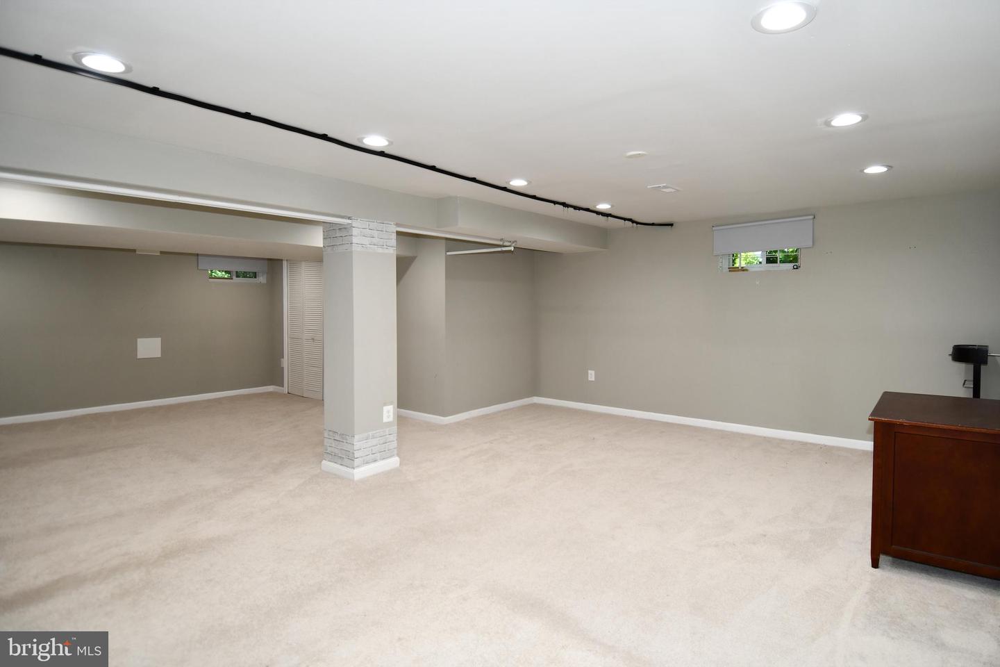 5815 Arbroath Dr Property Photo 28