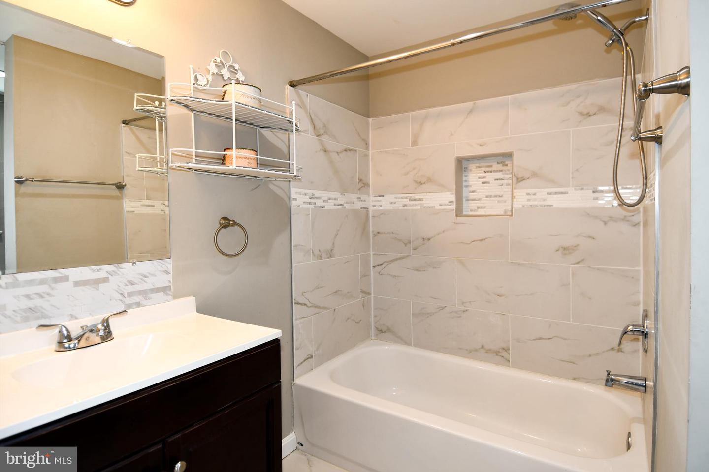 5815 Arbroath Dr Property Photo 32