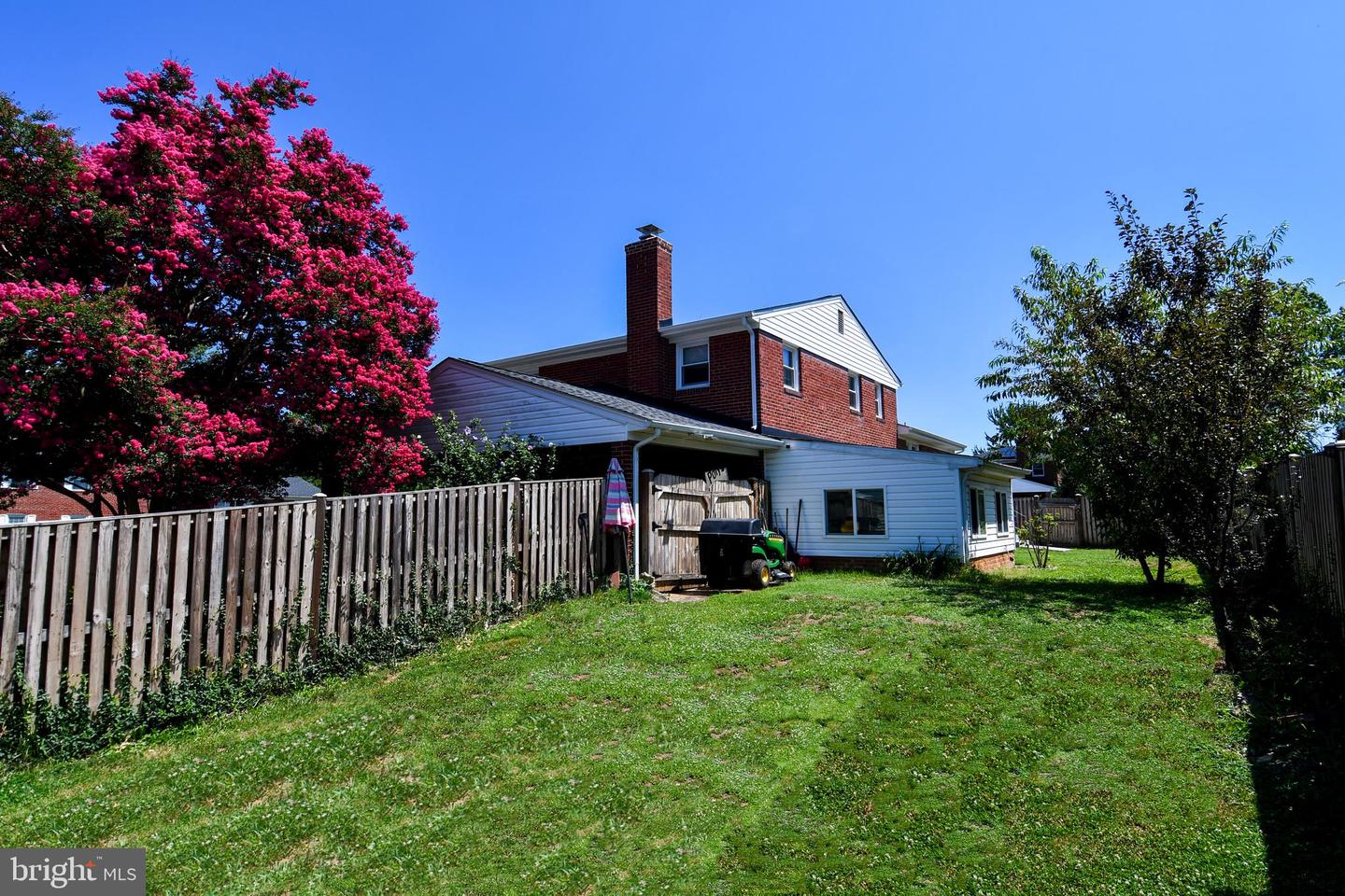 5815 Arbroath Dr Property Photo 43