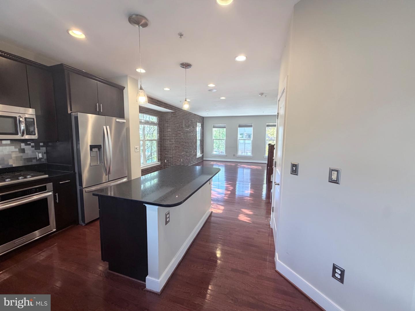 4560 Longfellow St Property Photo 11