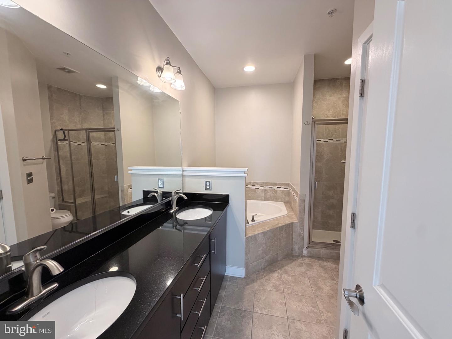 4560 Longfellow St Property Photo 17