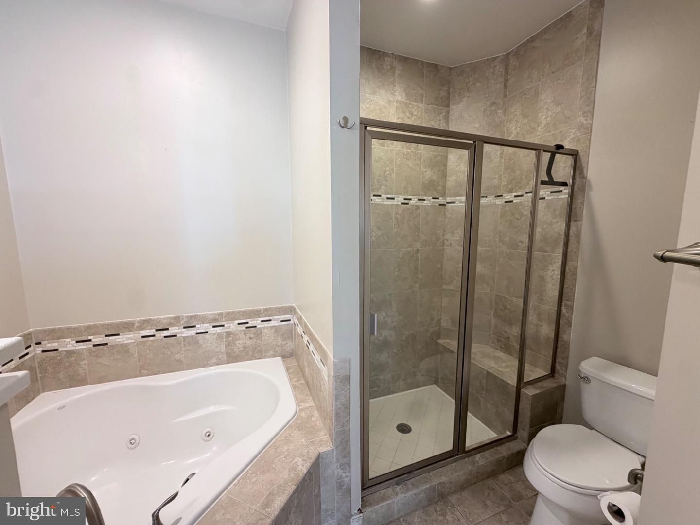 4560 Longfellow St Property Photo 18