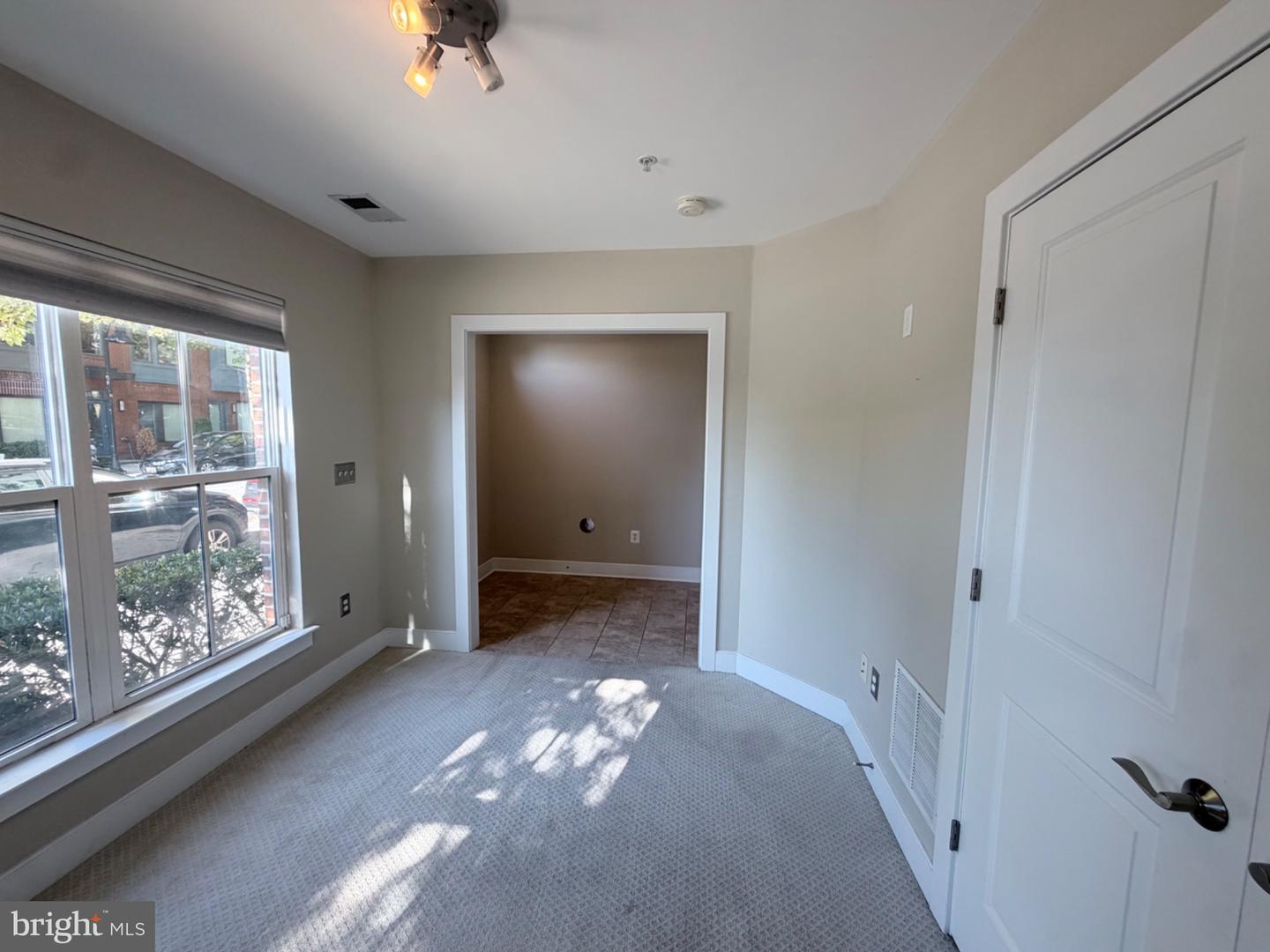 4560 Longfellow St Property Photo 35
