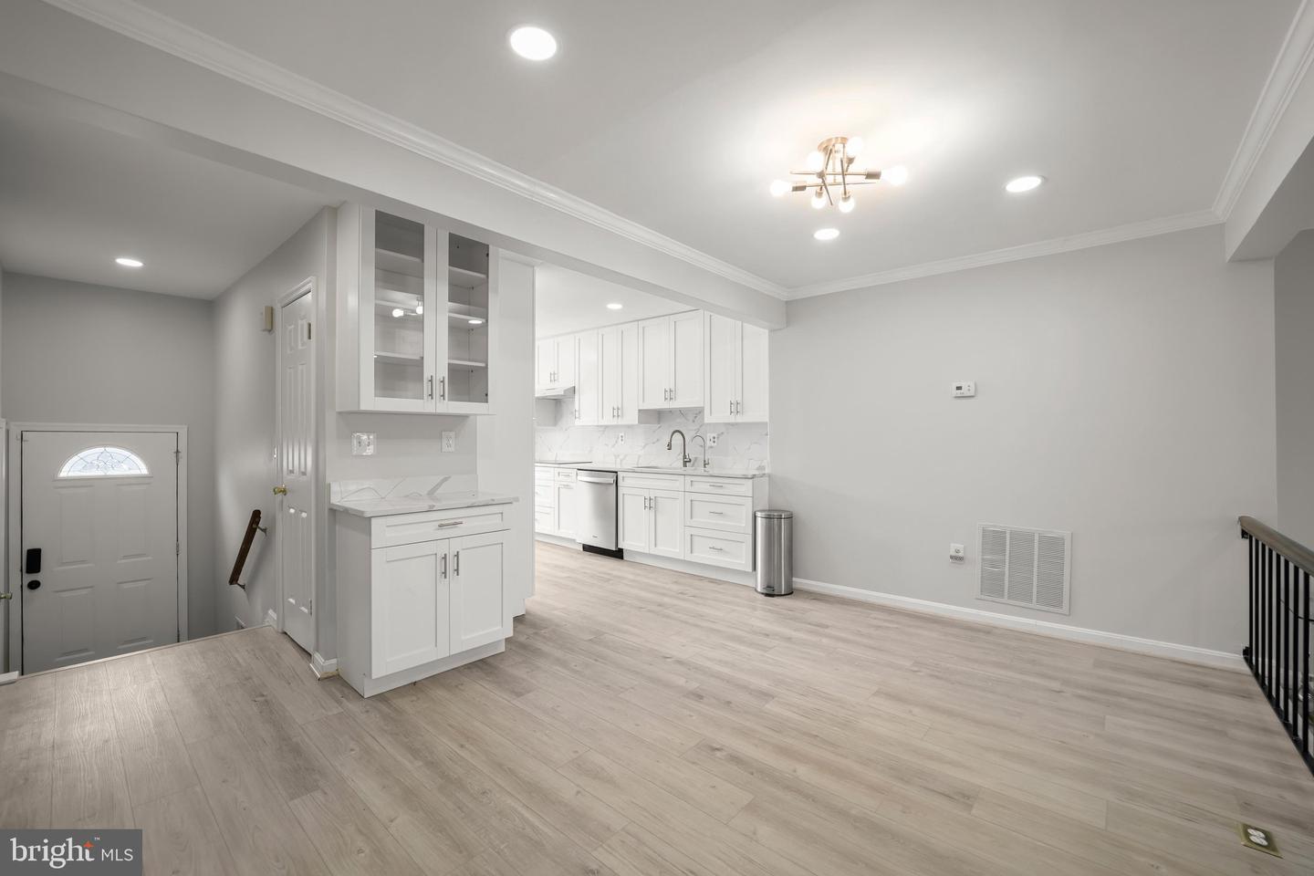 5943 Surratts Village Dr Property Photo 14