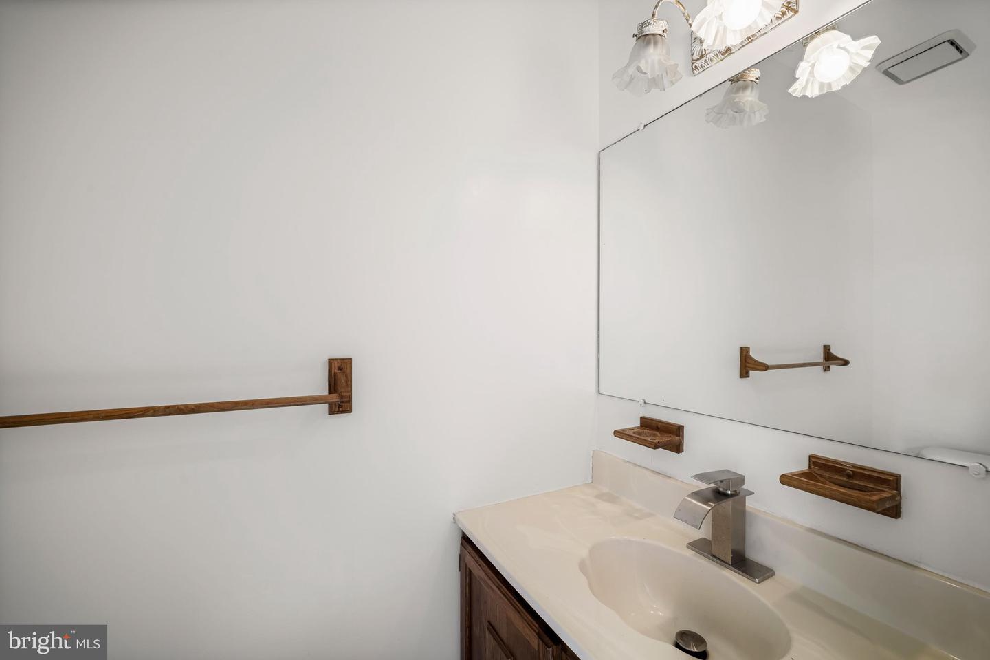 5943 Surratts Village Dr Property Photo 24