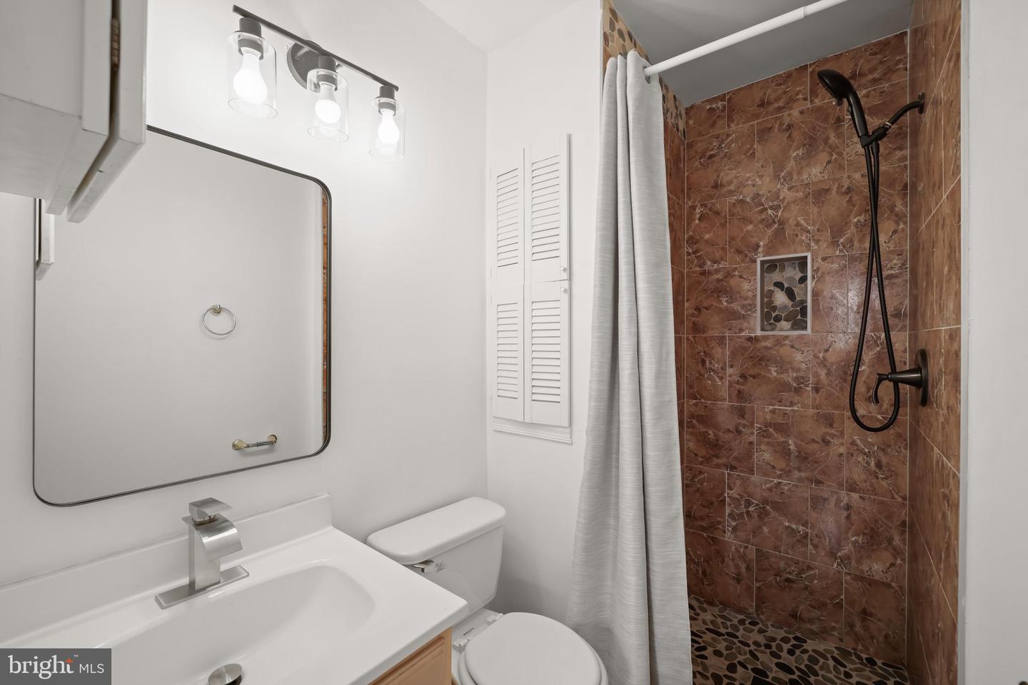 5943 Surratts Village Dr Property Photo 29