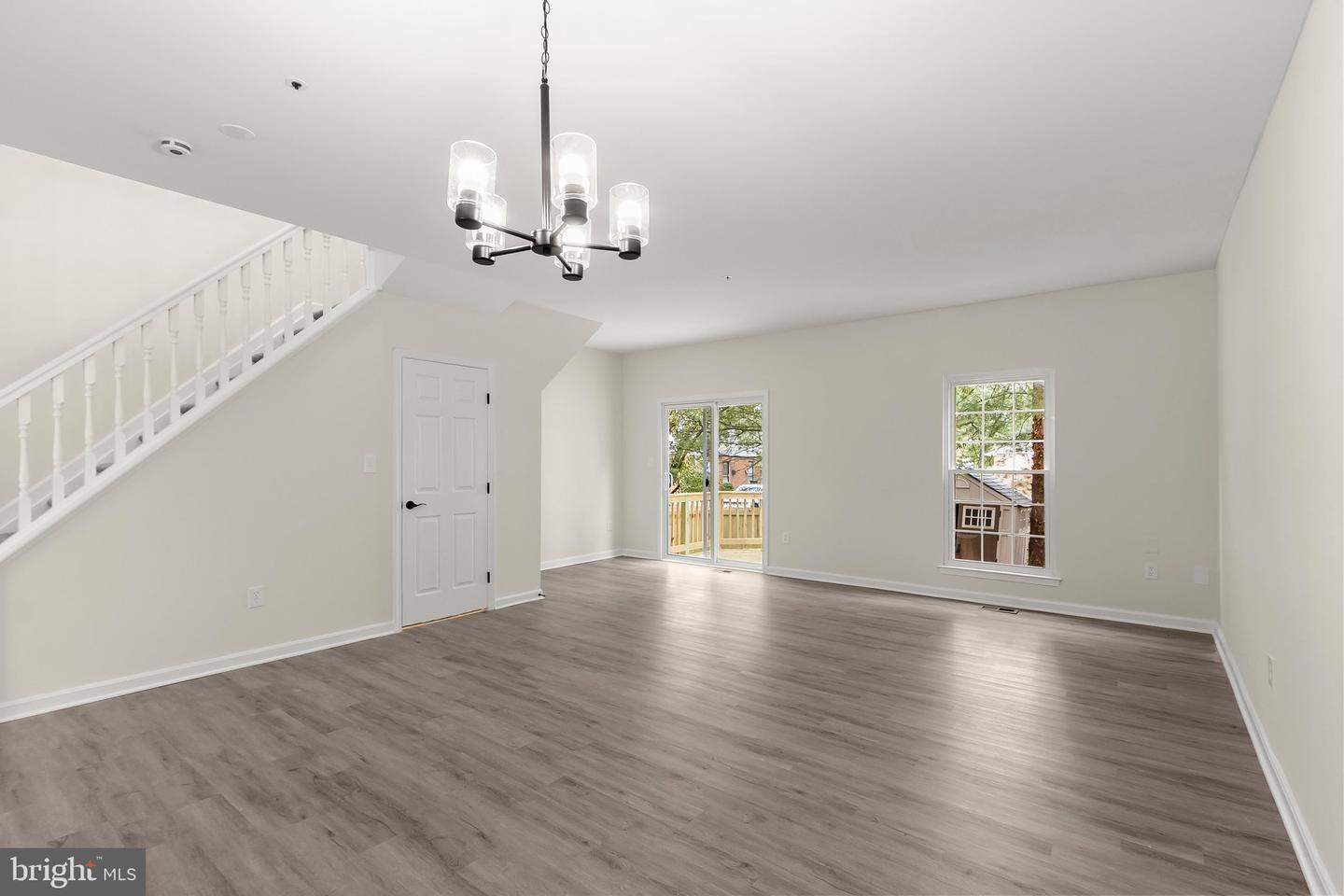 6916 Flag Harbor Dr Property Photo 12