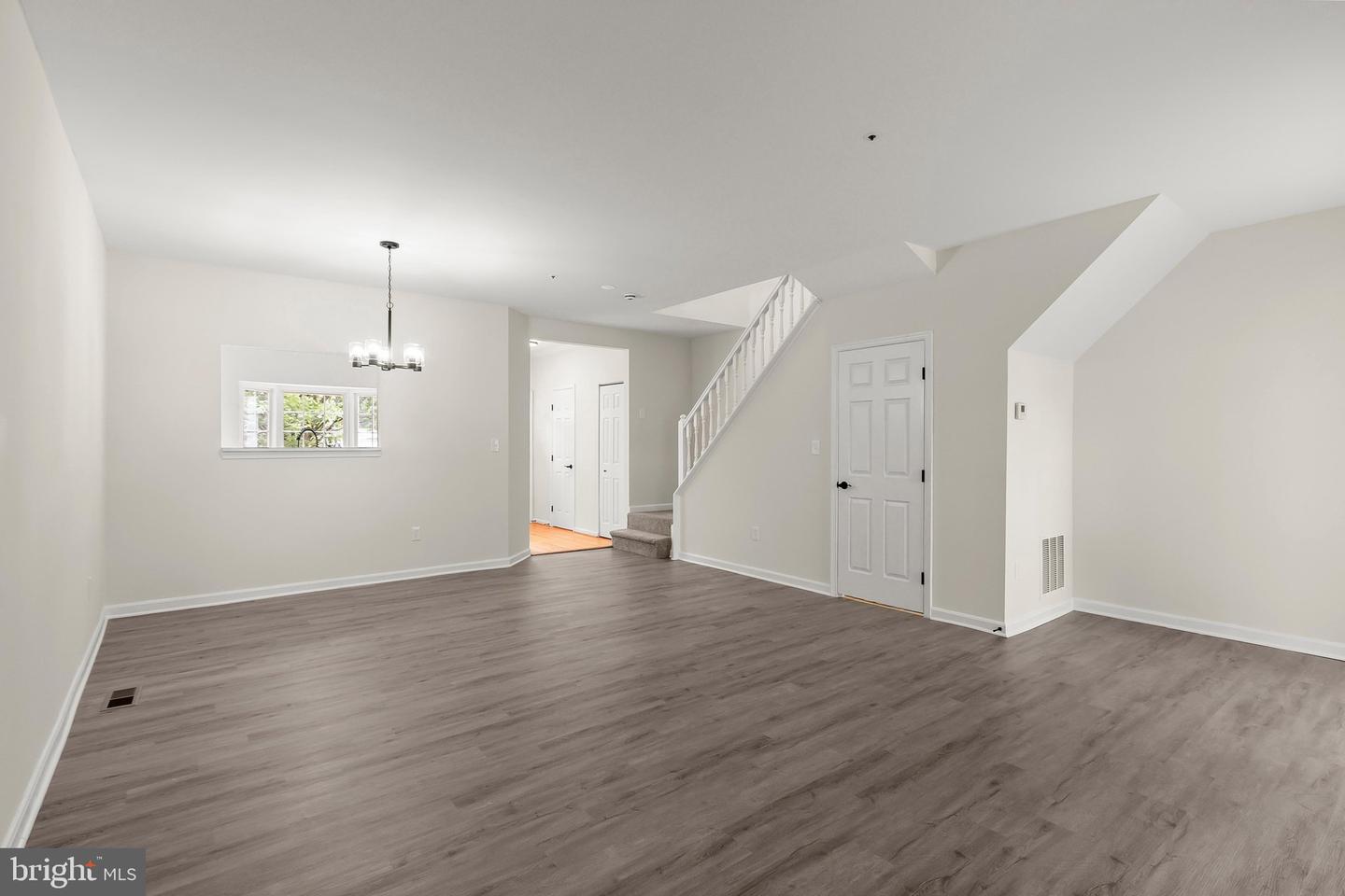 6916 Flag Harbor Dr Property Photo 14