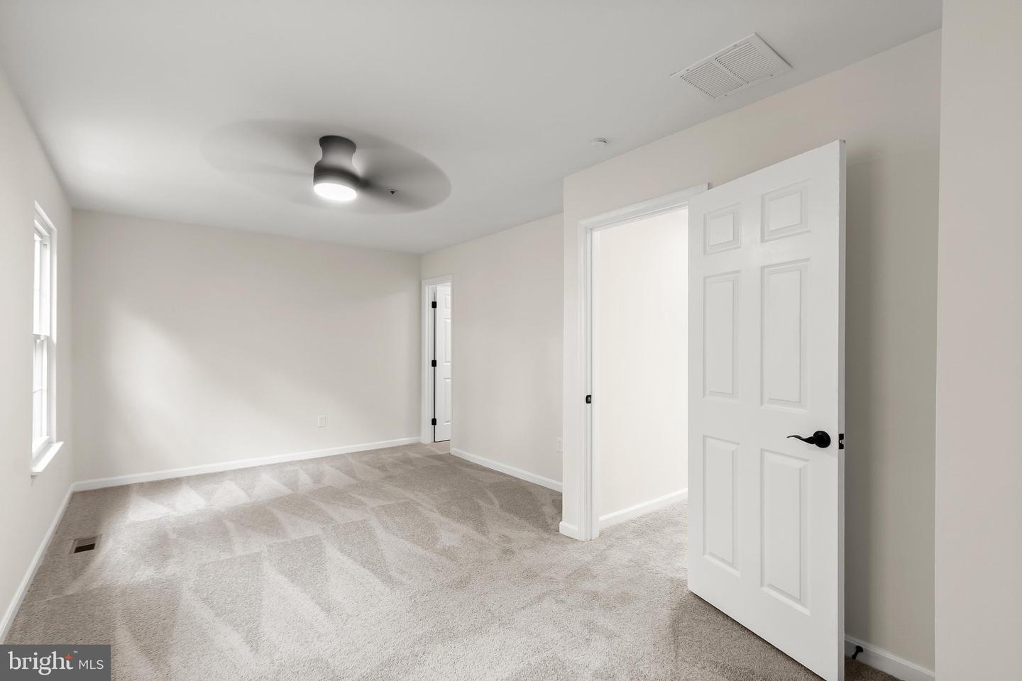 6916 Flag Harbor Dr Property Photo 22