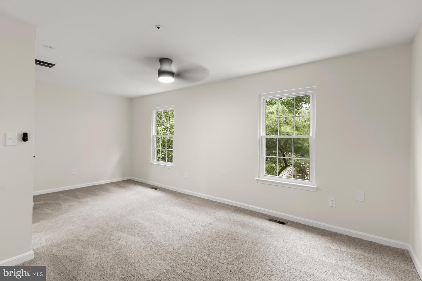 6916 Flag Harbor Dr Property Photo 23
