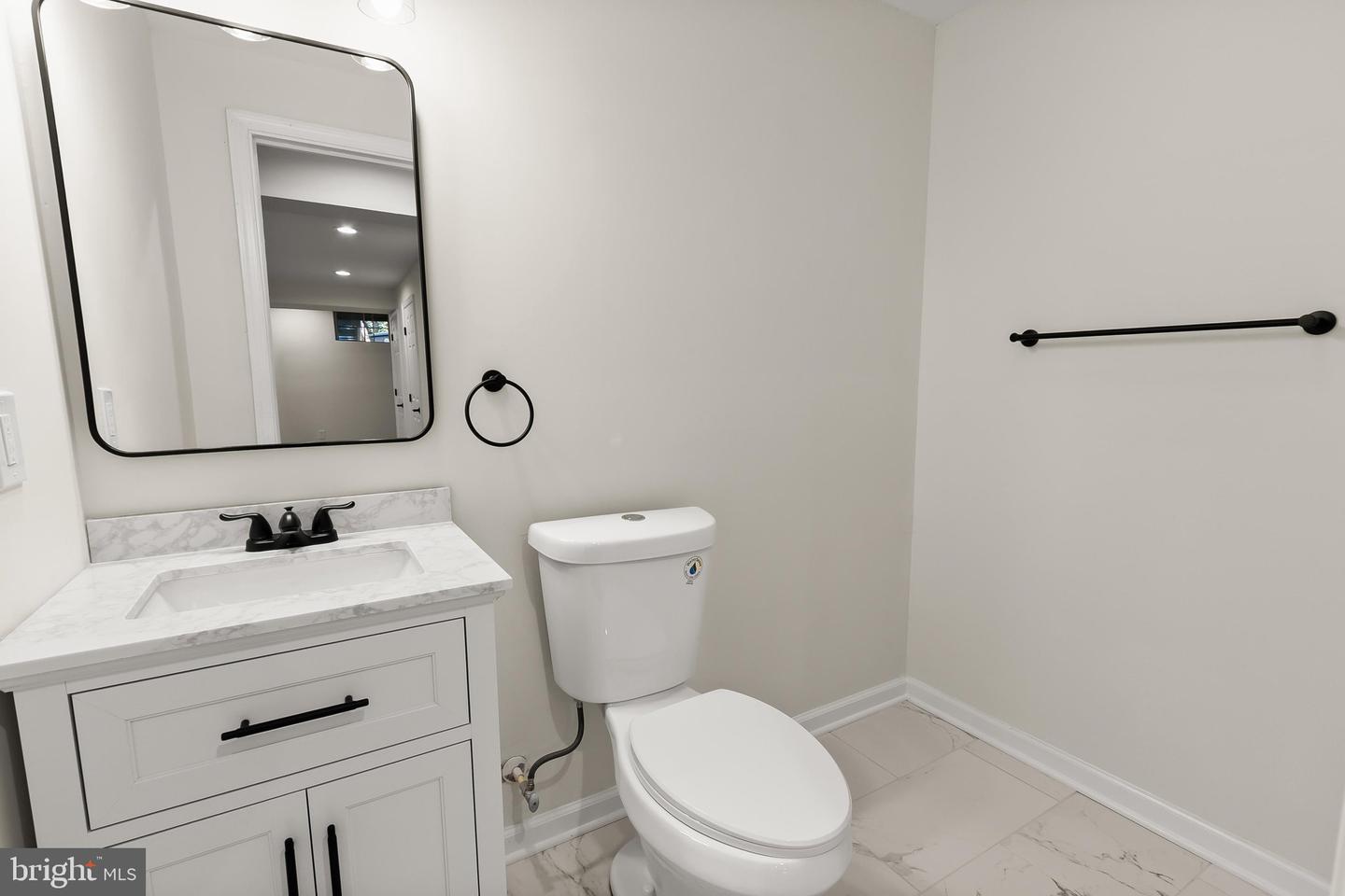 6916 Flag Harbor Dr Property Photo 32