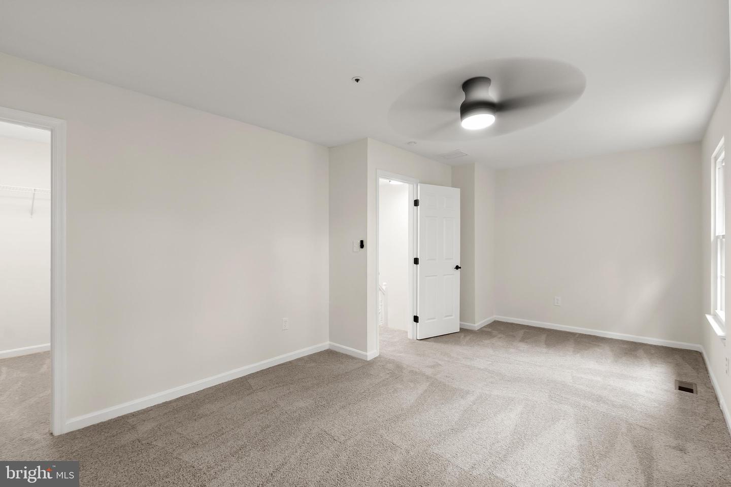 6916 Flag Harbor Dr Property Photo 34