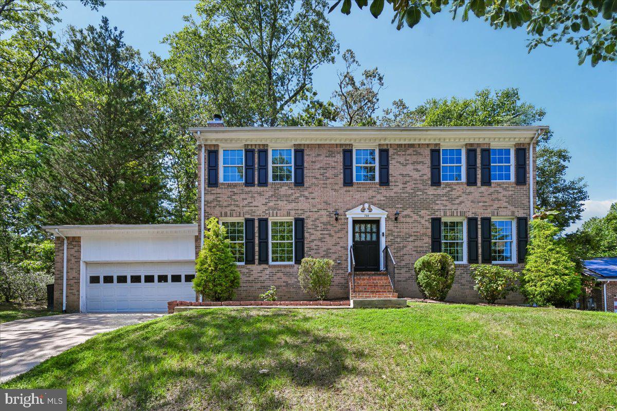 758 Gleneagles Dr Property Photo 1