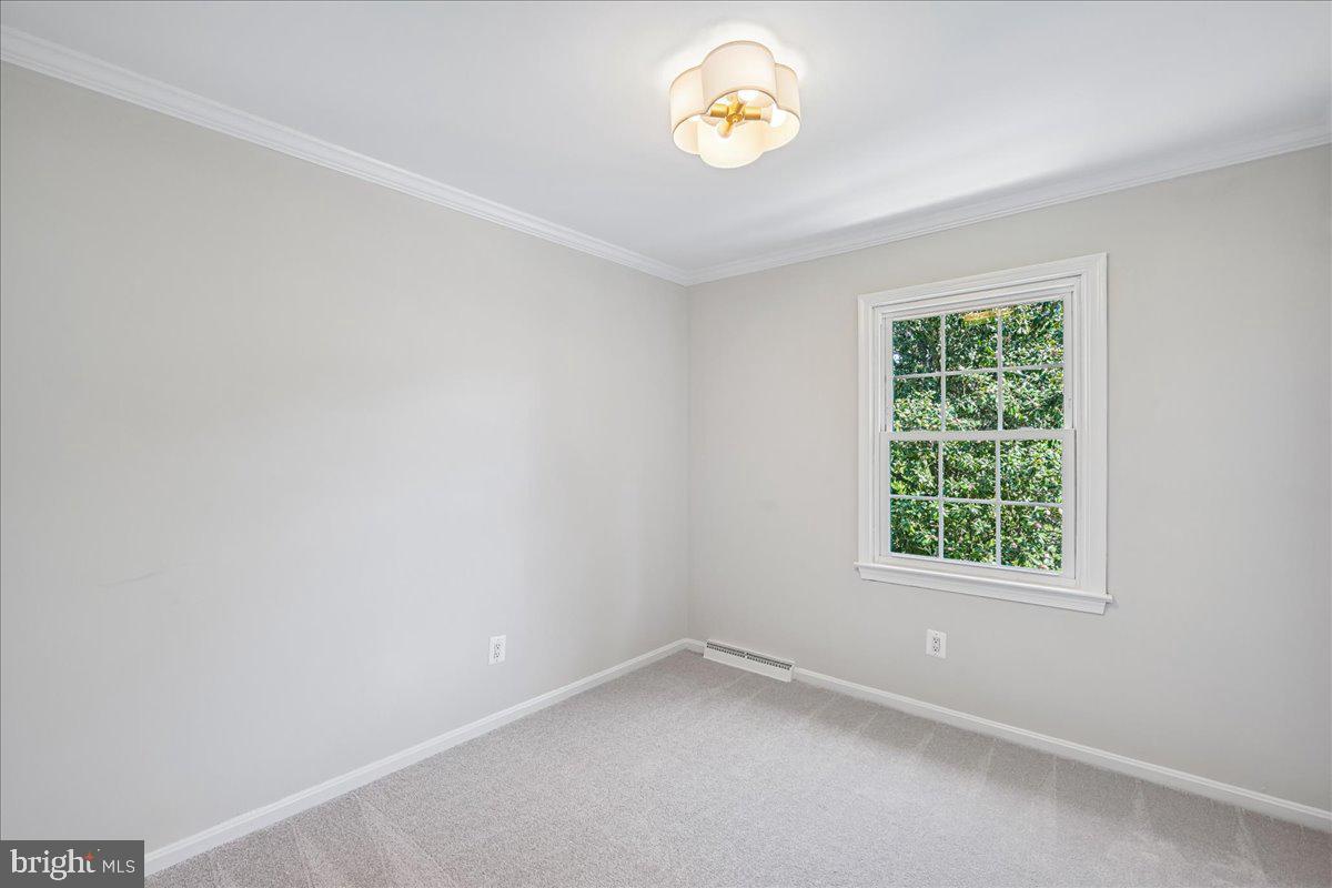 758 Gleneagles Dr Property Photo 30