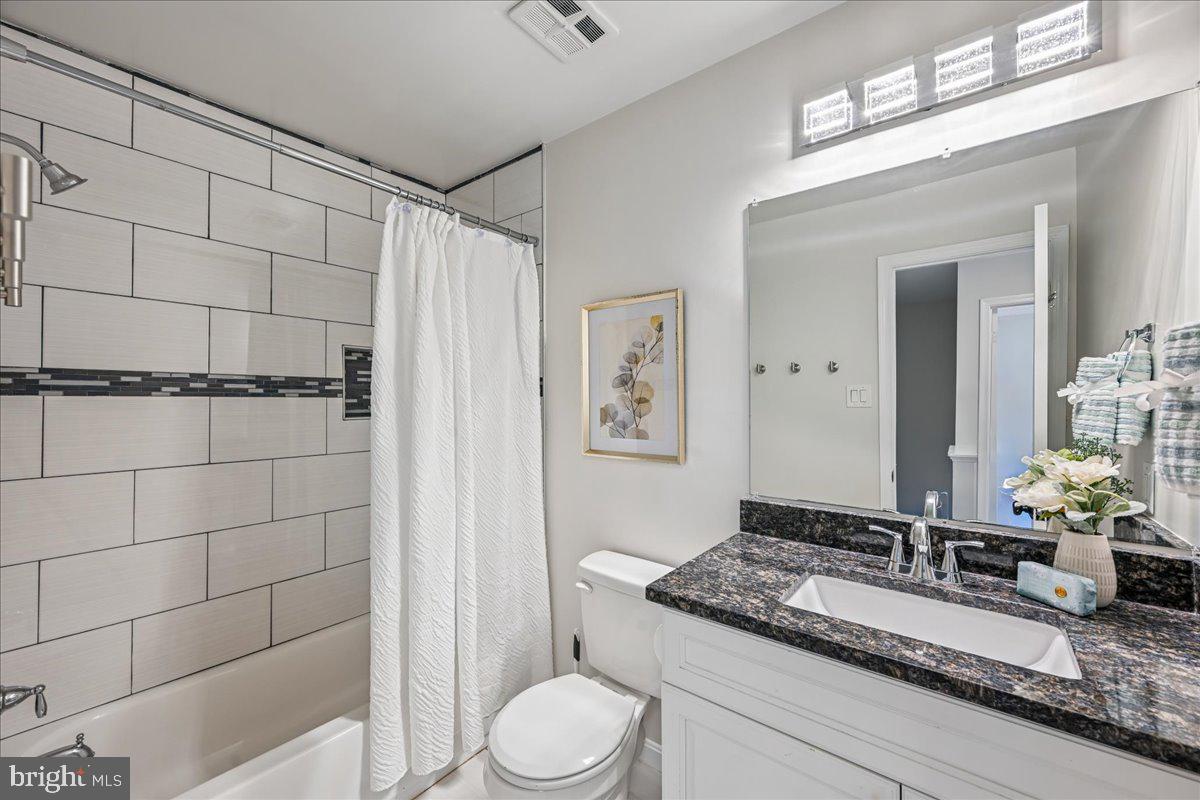 758 Gleneagles Dr Property Photo 35
